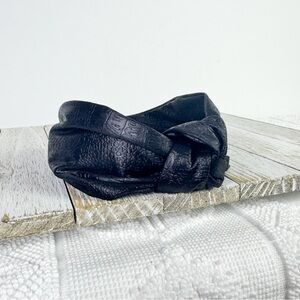 Elegant Black Textured Headband